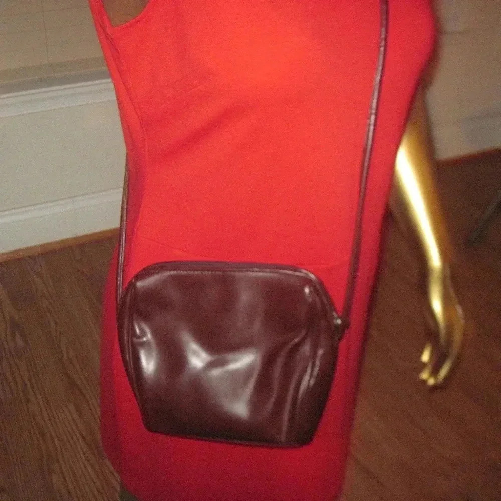Vintage LIZ CLAIBORNE Crossbody Bag Purse Burgundy - Picture 3 of 6